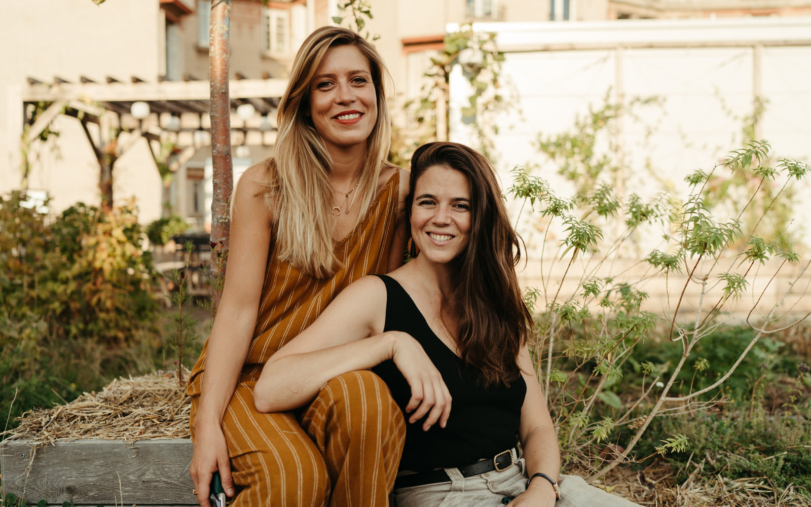 Jardinerie urbaine, cofondatrices, Alice et Marion. Jardinage urbain, potager en ville. ALMA Grown in town